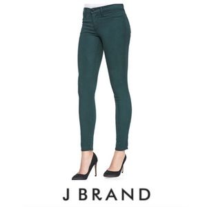J BRAND SUPER SKINNY JEAN IN FORREST GREEN